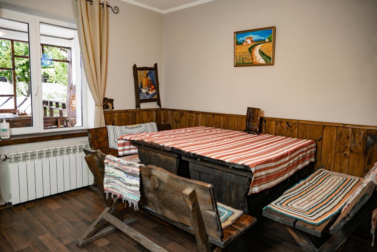 Dniprovskiy Dvir Stari Kodaky ภายนอก รูปภาพ